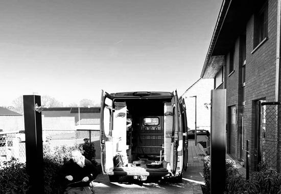 Poortman - Installatie 1